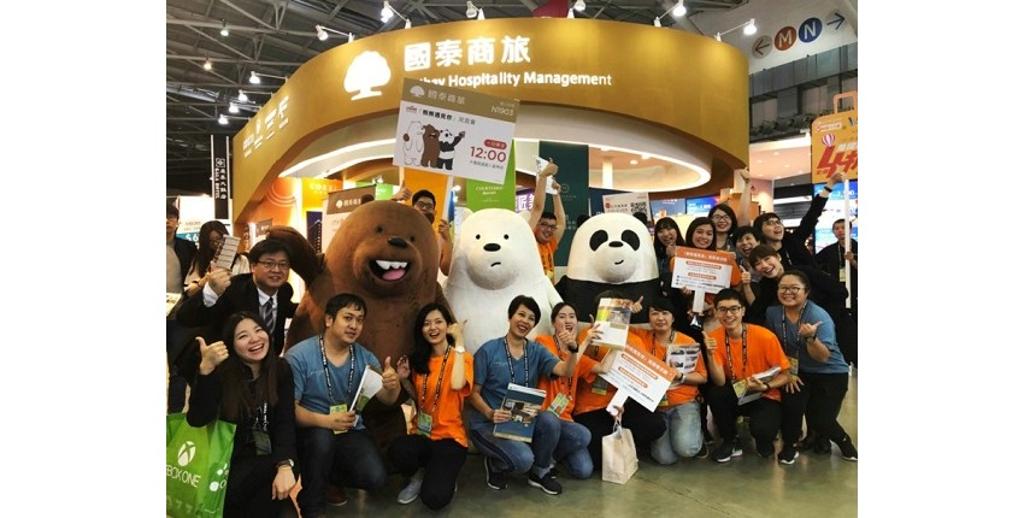 圖為國泰商旅於ITF旅展上舉行「熊熊遇見你」見面會，帶來人氣與買氣。業者提供