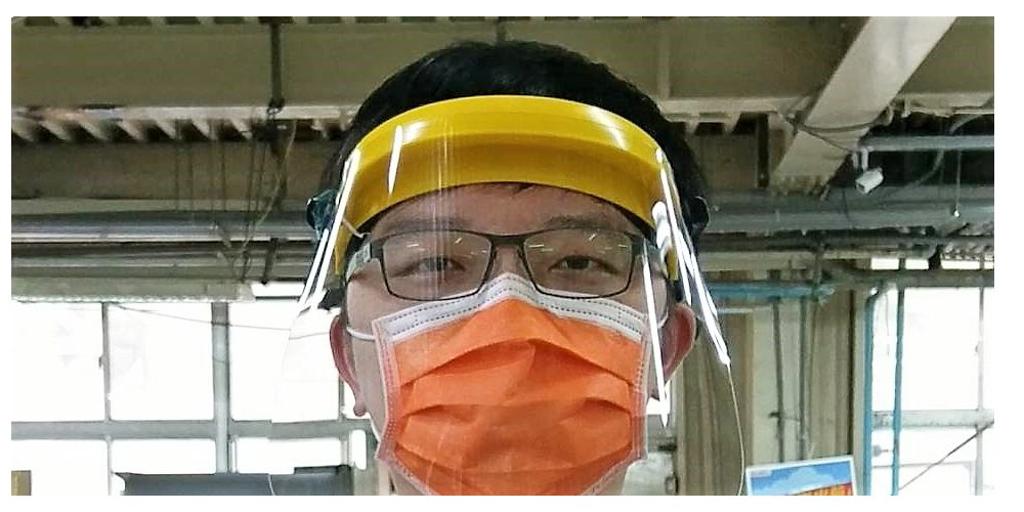 大同3C維修人員於到府維修期間全程配戴口罩面罩，提供消費者更安心的服務。圖/大同提供