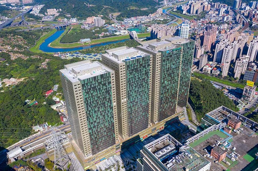 汐止新台五路科技生醫群聚,成台版NASDAQ。台灣生醫科技近年有多夯?遠雄U-TOWN廠辦副總熊大成表示「看新台五路就知道」。圖/業者提供