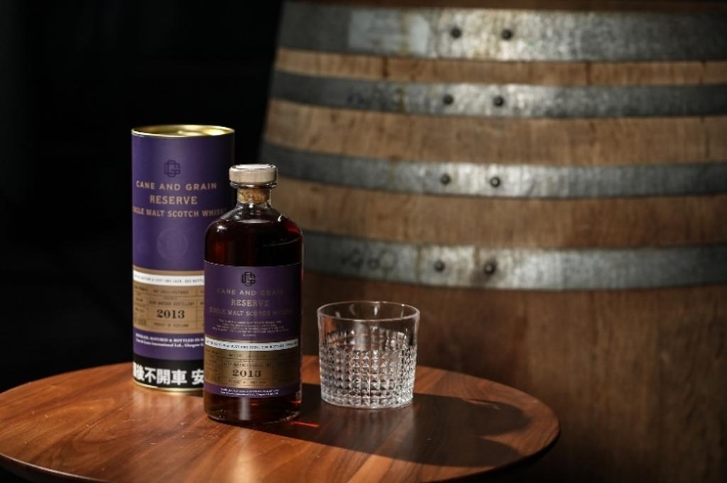 蘇格蘭麥凱利2013單一桶單一麥芽威士忌原酒，4500元。圖／英蓋爾提供 