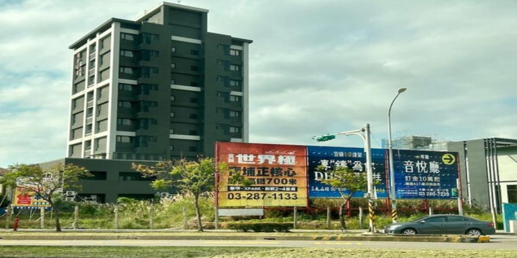 對於台灣房市這種「賣不掉加價賣」的現象，學者分析建商心態其實就是一個「熬」字訣。示意圖／好房網News記者蔡佩蓉攝影