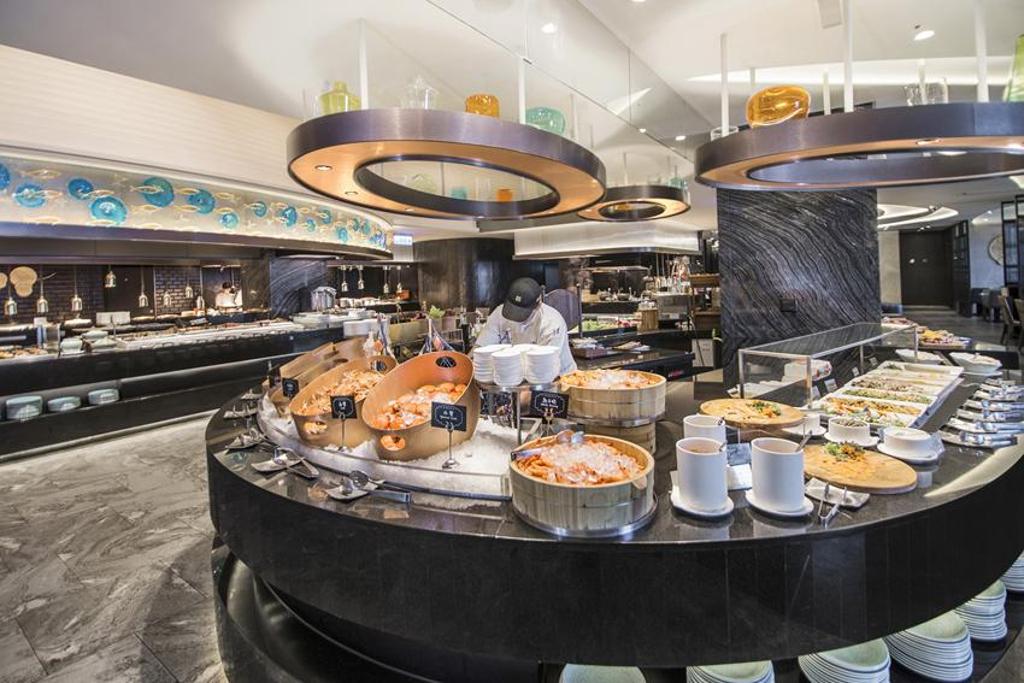 漢來美食旗下漢來海港自助餐廳目前共有7家分店，年營業額直逼21億。圖／漢來美食提供