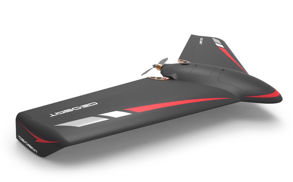 經緯航太所生產的無人機-翼龍，重量僅有2.2kg，運用於航拍、三維建模與環境監測等任務。圖／業者提供