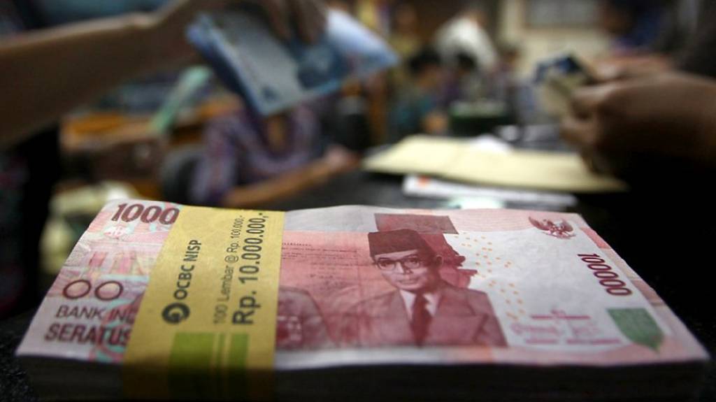 基於伊斯蘭教法P2P借貸進行的投資顯著增長，為印尼P2P借貸市場份額整體擴張貢獻了33％。目前印尼借貸用戶數超過1億戶，近一半人口均使用過金融科技P2P借貸平台。圖／美聯社