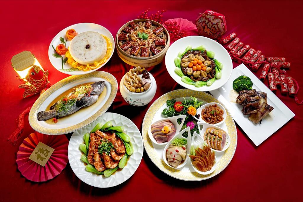 台中福華館內各餐廳推出常溫外帶年菜，即日起至明年2月4日開始預購！圖／業者提供
