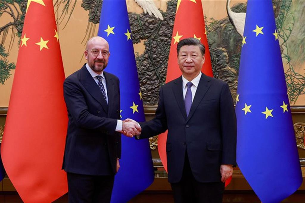 中歐峰會7日將於北京登場。圖為2022年12月1日，中國國家主席習近平在北京人民大會堂和歐洲理事會主席米歇爾舉行會談。（美聯社）