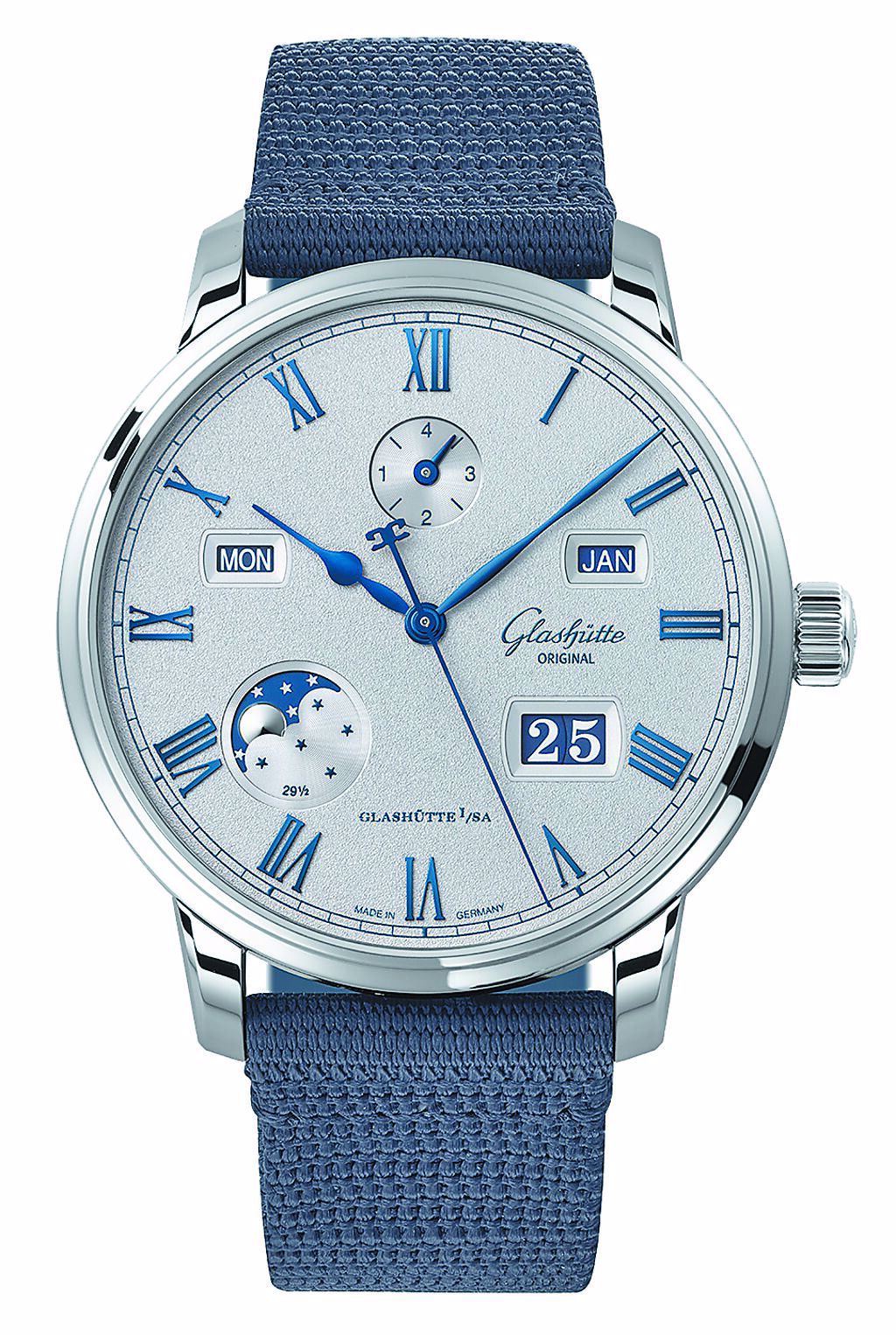 格拉蘇蒂原創議員卓越Senator Excellence系列萬年曆腕表，精鋼款73萬2000元。圖／Glashutte Original提供