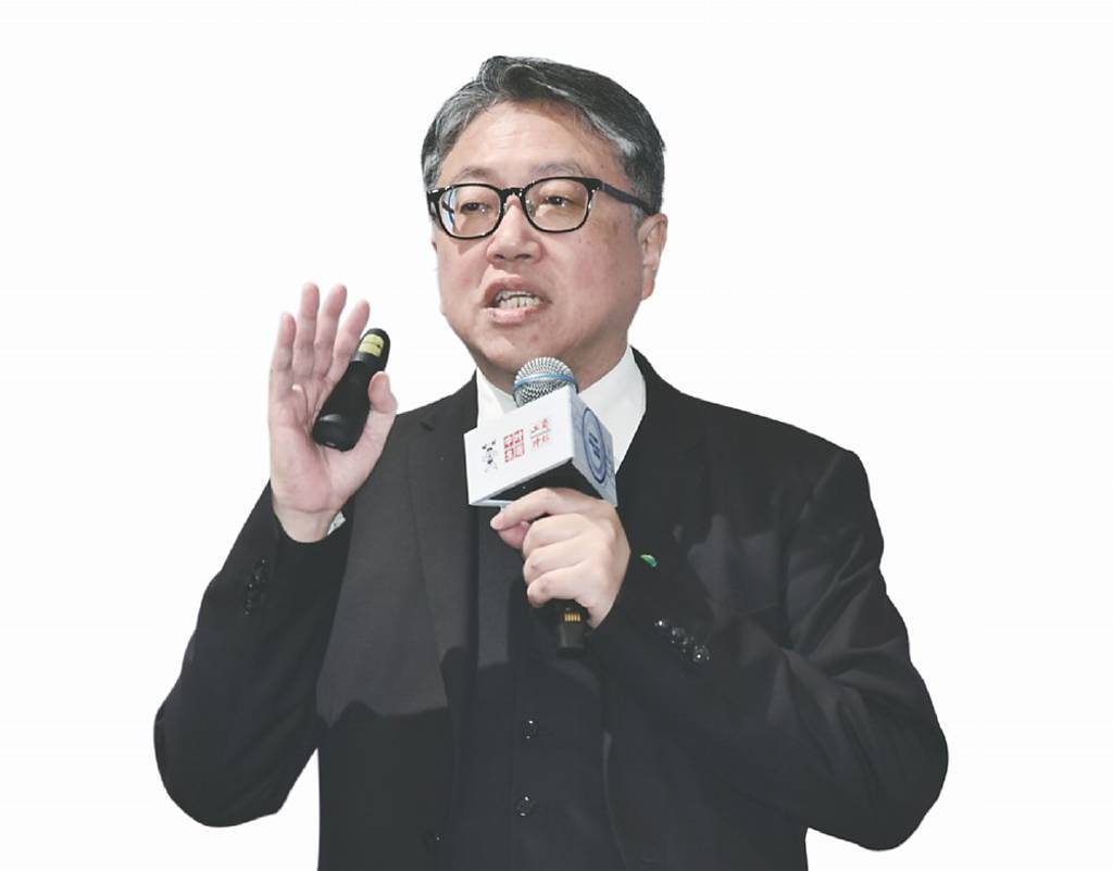 國泰投信全球經濟與策略研究處副總王誠宏