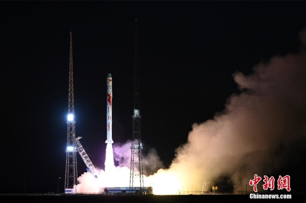 朱雀二號遙三運載火箭在9日上午7點多成功發射，成為中國首款連續發射成功的民營液體運載火箭。（中新網）