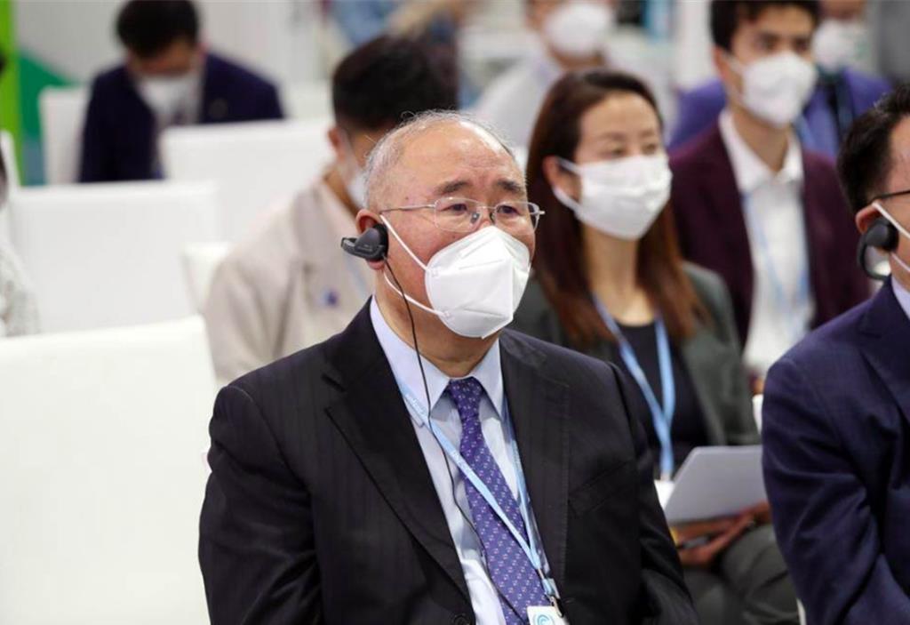 披露氣候談判進展，解振華：「最困難的就是這次COP28」。（新華社）