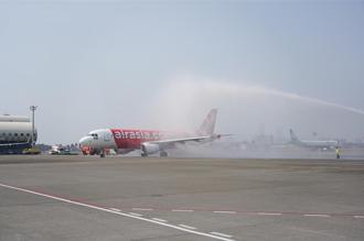 AirAsia高雄曼谷航線開航 遊客驚喜獲「高鐵級」票價