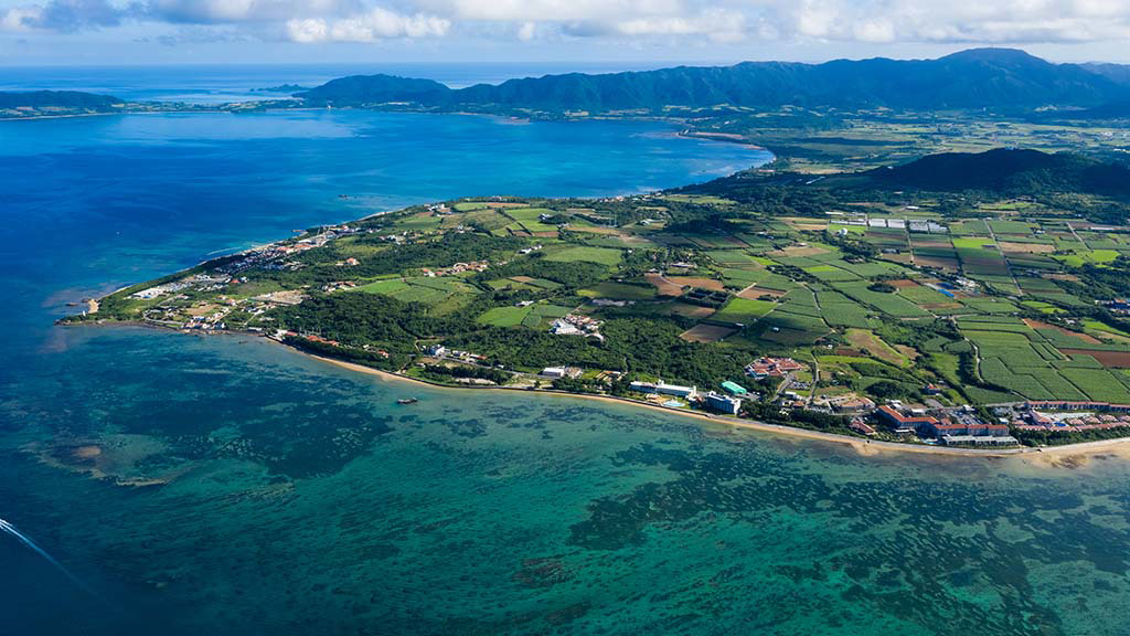 沖繩是海島旅遊天堂，許多國人親子旅行的首選。圖／freepik