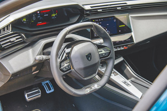 2024年全球車用面板顯示技術與尺寸同步升級