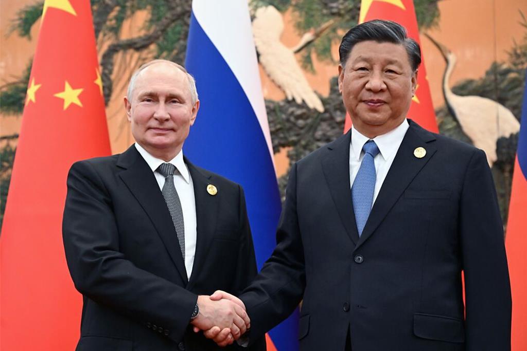 中國農曆年前，大陸國家主席習近平8日與俄羅斯總統普丁通話，表示新一年要加強戰略協作，並反對外部勢力干涉內政。（美聯社）