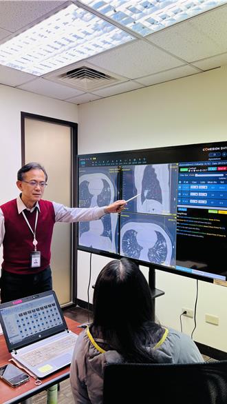 睿傳數據「LibraLung天秤肺影」 取得TFDA醫材AI軟體許可證