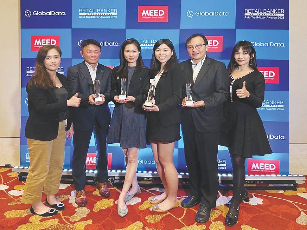 展現卓越數位力國泰世華獲國際零售銀行家四大獎- 日報- 工商時報