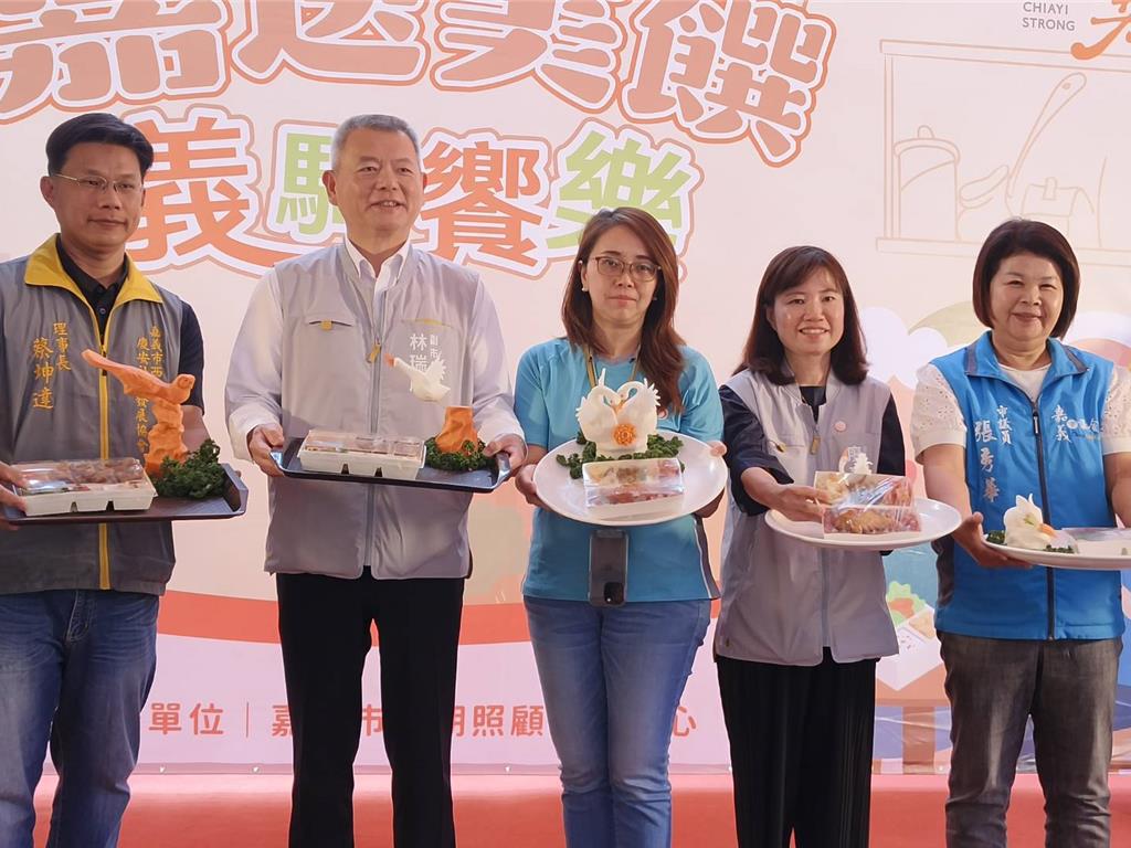 嘉市周一至周六送餐 弱勢長輩午晚餐吃得到熱食 - 生活 - 工商時報