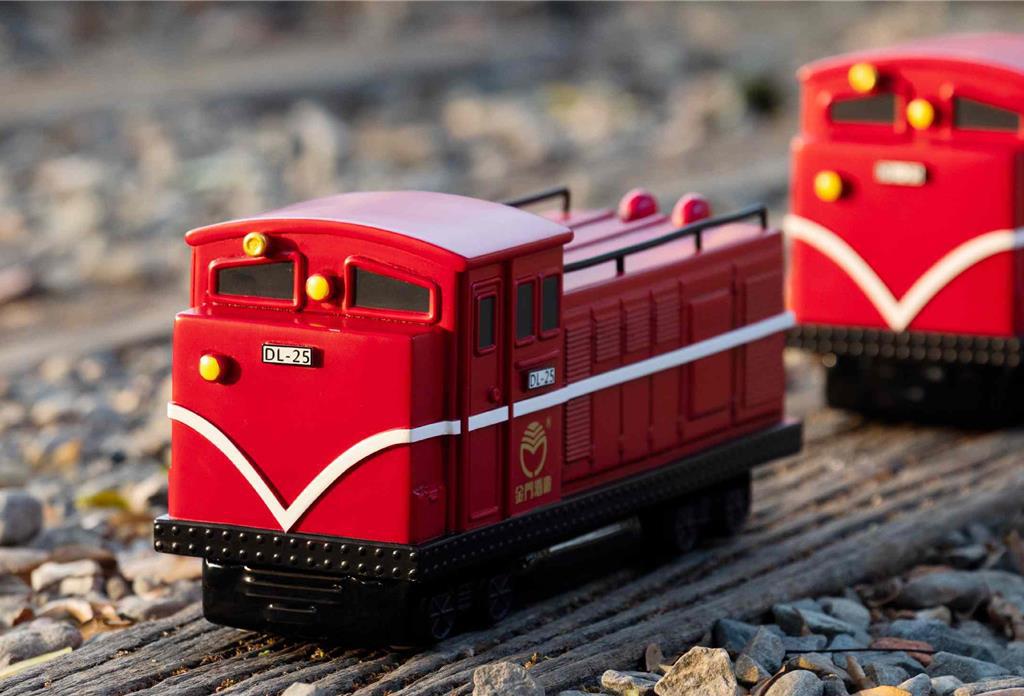 DL-25實體化！林鐵全線通車前火車造型紀念酒先開賣- 生活- 工商時報