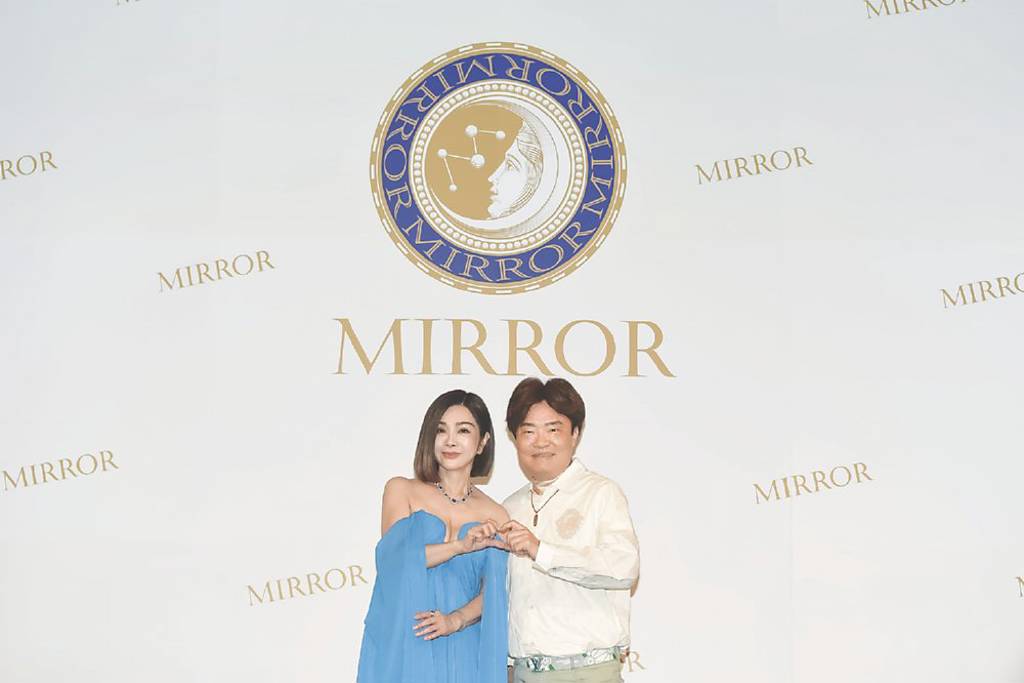 ●MIRROR皇宣緣董事長陳嘉琦(右)與代言人陳美鳳(左)合影。圖/MIRROR皇宣緣提供