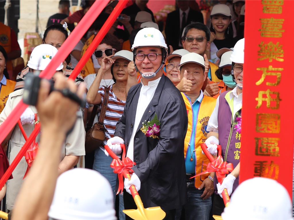 麗明營造董座吳春山助力  瑪喜樂方舟園區動工、大河里福德祠上樑