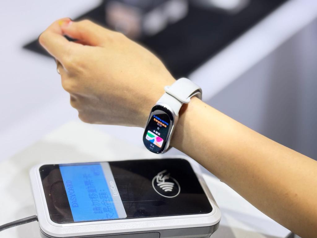 小米手環9導入NFC 行動悠遊卡造福通勤族- 生活- 工商時報
