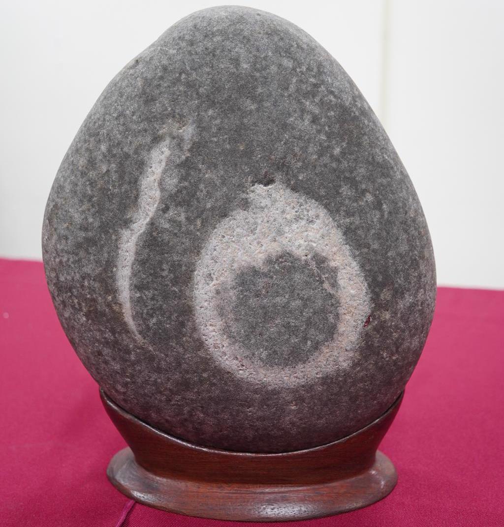 天然數字10！法拍奇石藏驚喜象徵「十全十美」 - 生活- 工商時報