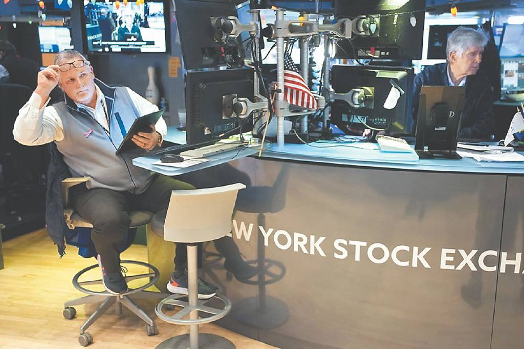 美股|小非農急凍 Fed降息預期升 4大指數齊漲