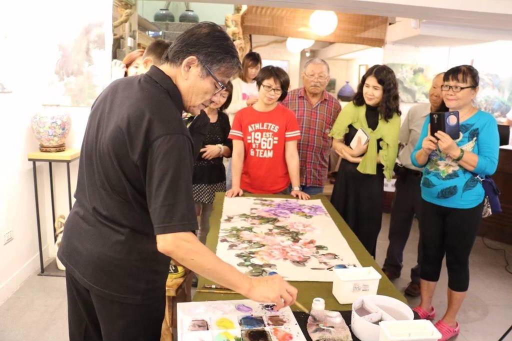 上古藝術公司舉辦與大師共渡母親節活動。圖/業者提供