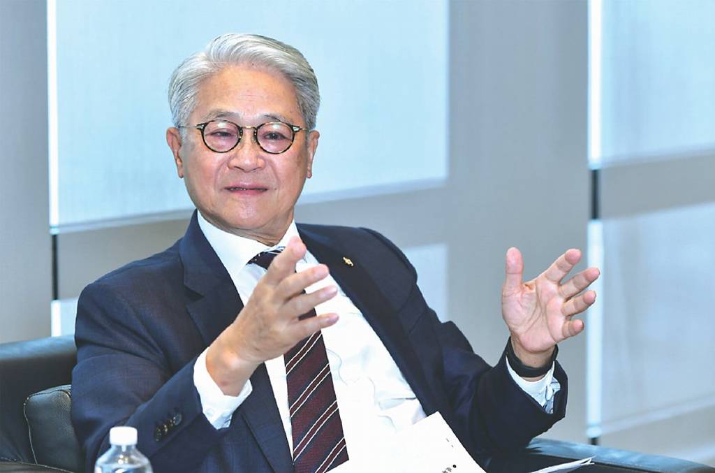 吳東亮作公益 聽爸爸的話 要當別人的貴人