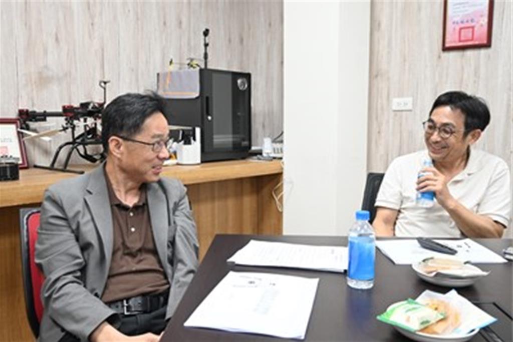 台中田屋科技「MIT無人直升機」飛越中央山脈