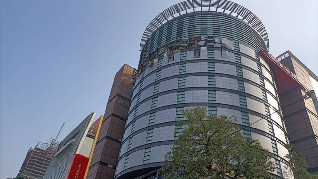 台中新光三越 員工促復業