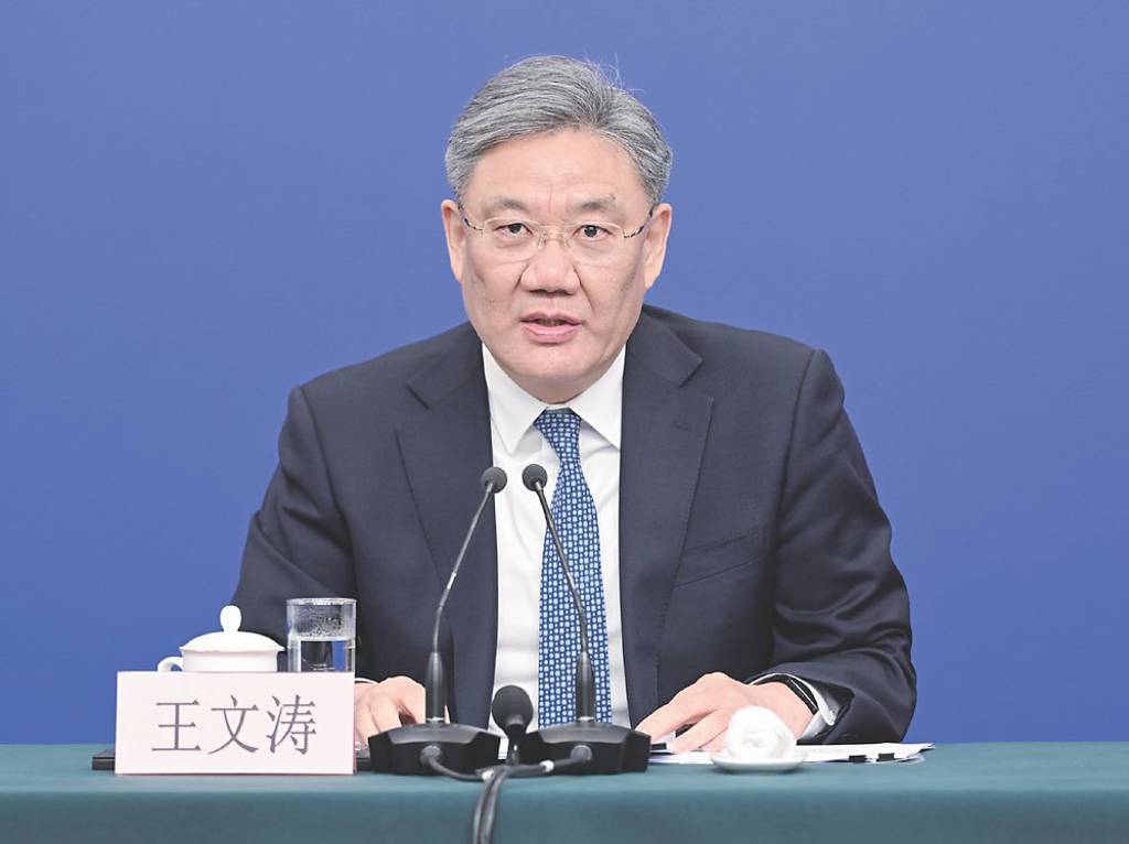 與美交鋒 中國鐵三角》王文濤 挺陸企奉陪到底