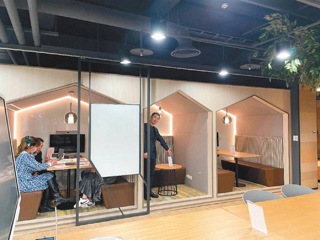 台商回流、新創產業及SOHO族、遠距工作族群近年激增，推升共享辦公室的需求，潮流快速席捲房市。圖／本報資料照片
