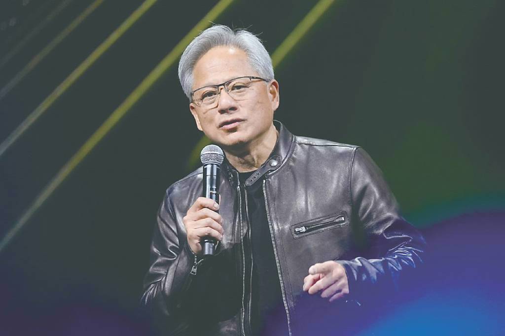 黃仁勳鏈博會致詞：下一波浪潮是機器人系統