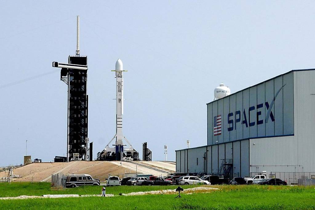 川普擺脫不掉前任！白宮官員：SpaceX角色太重要 合約無法終止 