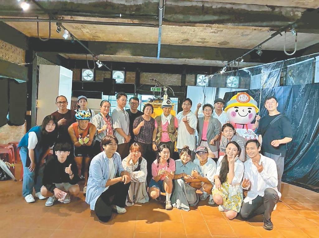 香巴拉劇坊 演出我的黑金時代
