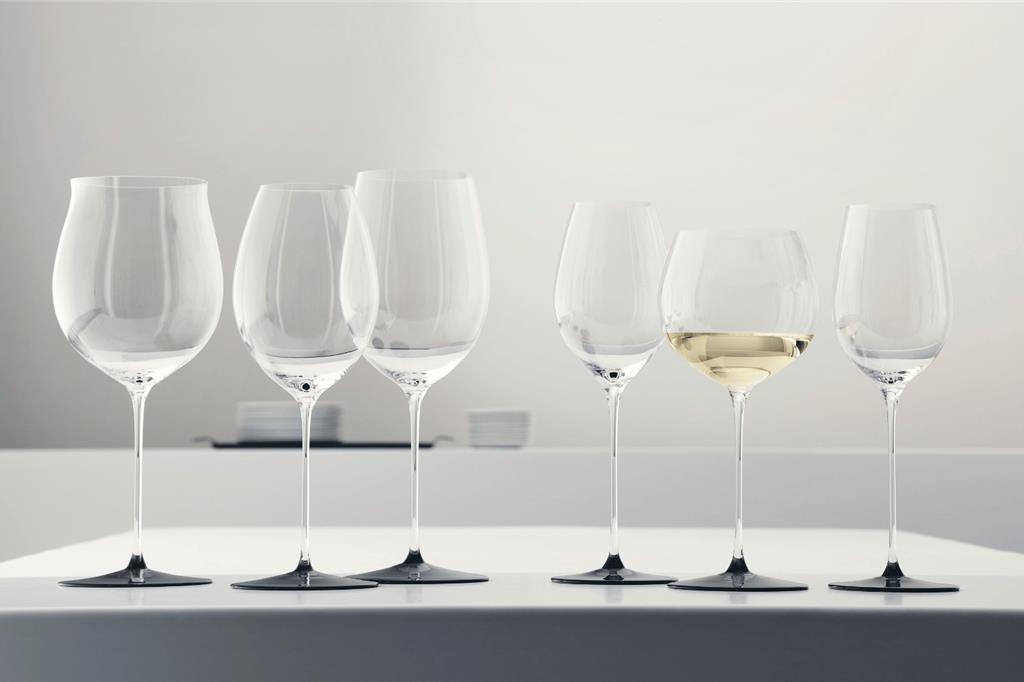 滿足台灣曬杯文化 RIEDEL推出全新Fatto A Mano Black Tie酒杯