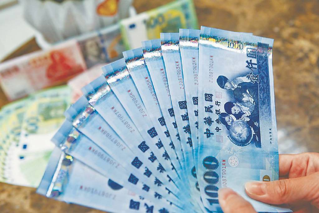 新台幣強升風暴！壽險業資產狂縮水 5月年減幅創歷史新高