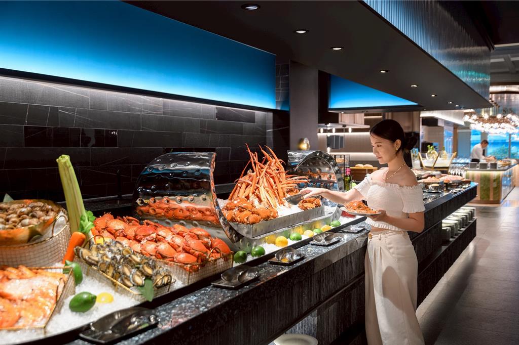 最難訂位Buffet發威 島語高雄店開放訂位首日逾萬座位秒殺