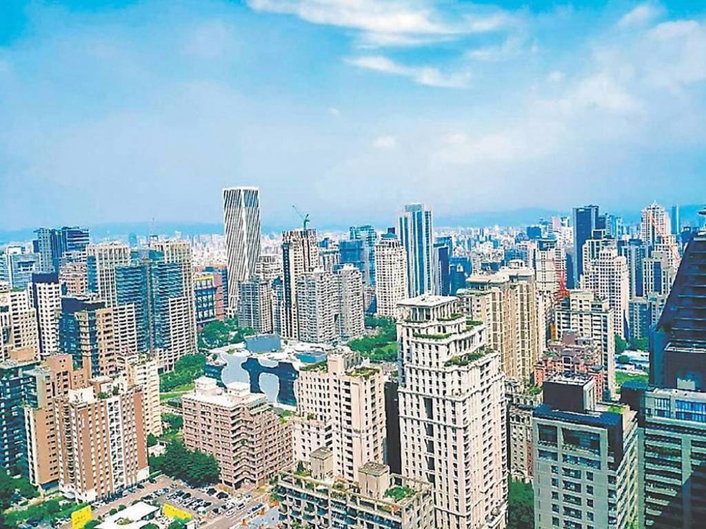 景氣寒冬 房仲公會調查：24％業者業績衰退逾6成 近4成想轉業