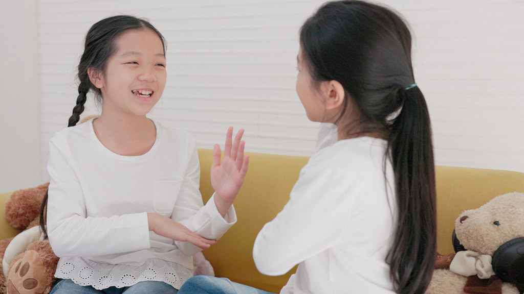讓孩子說話層次分明的魔法 學這招「漢堡架構法」