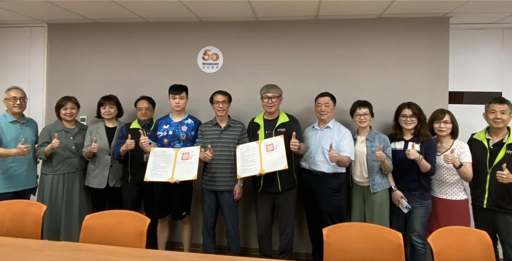 敏盛醫療體系、盛弘醫藥贊助世大運桌球國手馮翊新