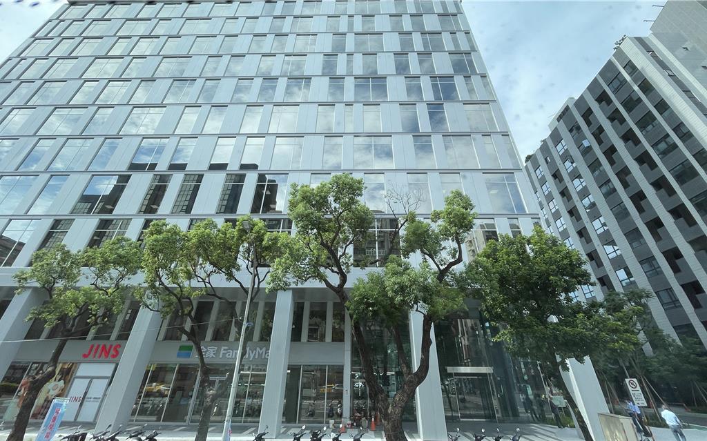 冠德建設「冠德民權」總部大樓第四季將挑戰取得LEED綠建築及WELL健康建築「雙白金」國際雙認證。可望搶到建築業頭香。圖／蔡惠芳