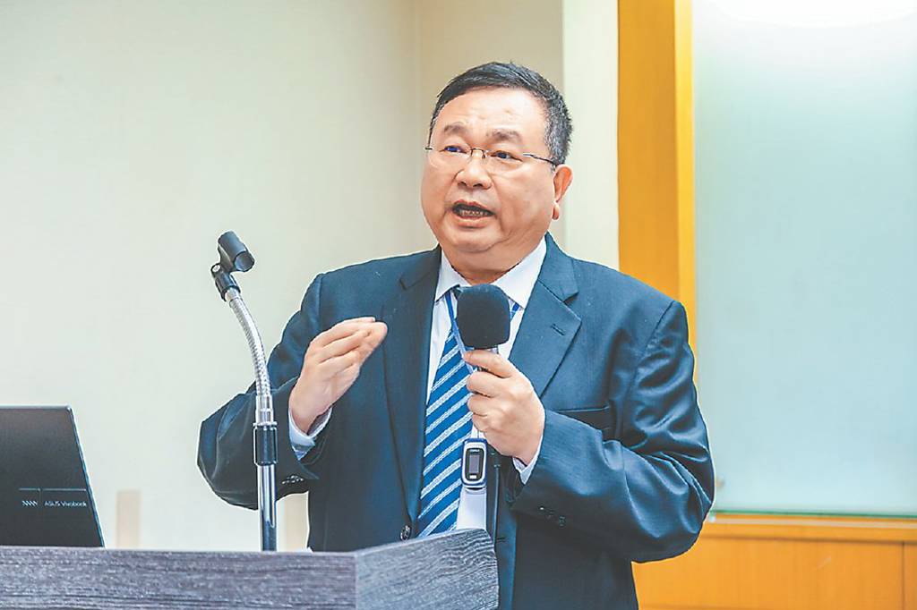 源星生醫董事長張國源：AI終點 不是數據而是生命