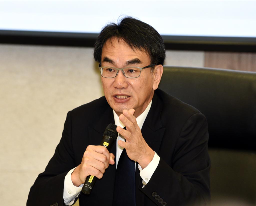 數發部新任部長林宜敬就任 聚焦四大主軸
