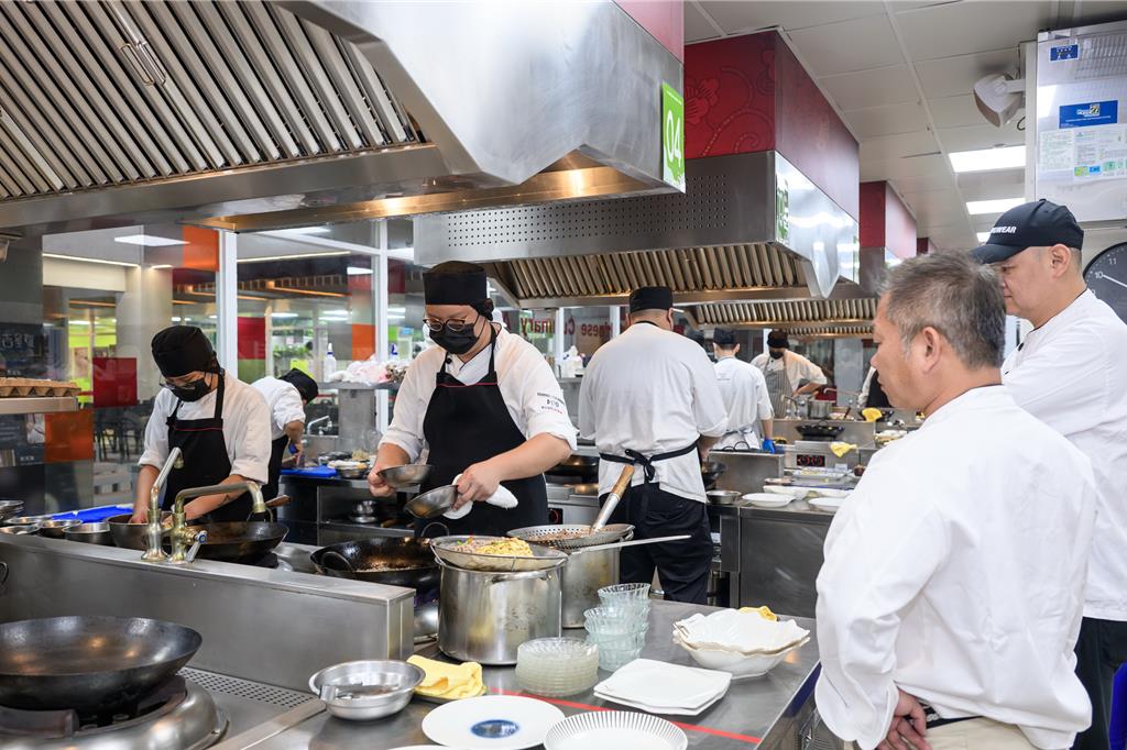 饗賓集團「想藝饗餐服大賽」200位同仁擂台較勁 2027年主廚、店長年薪破200萬