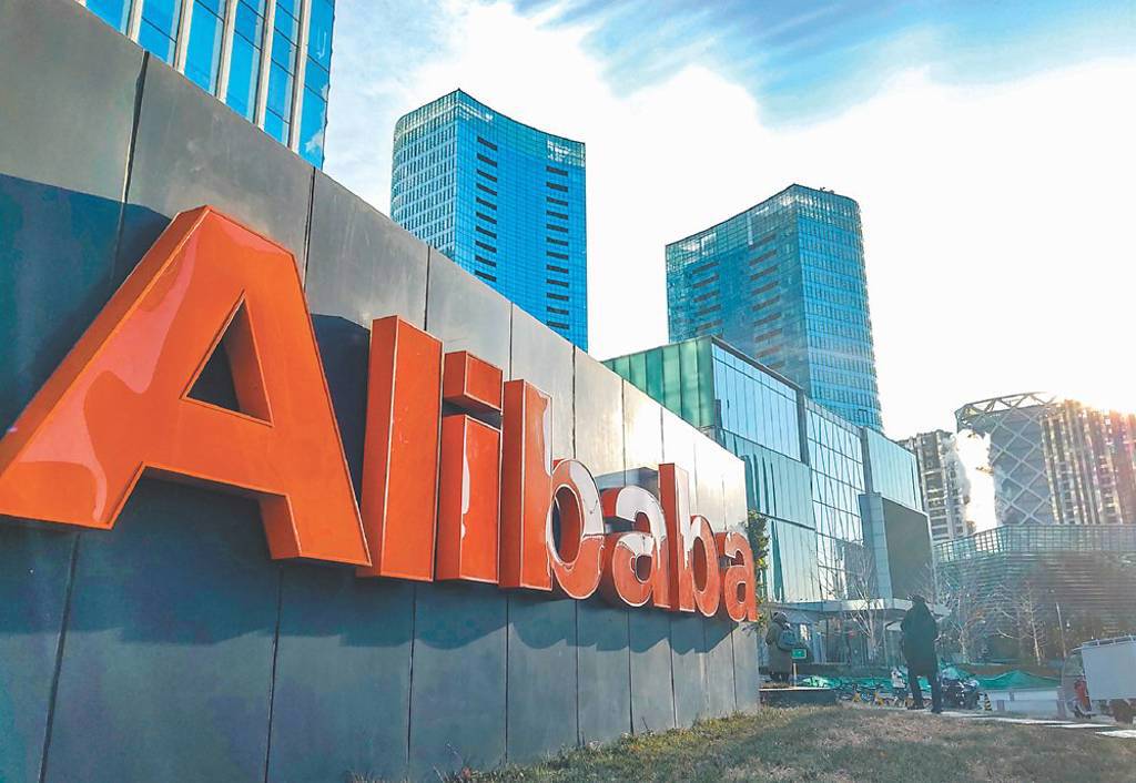 黃仁勳一句話掀波瀾!矽谷開始改押中國AI 為何GPT-5失寵?