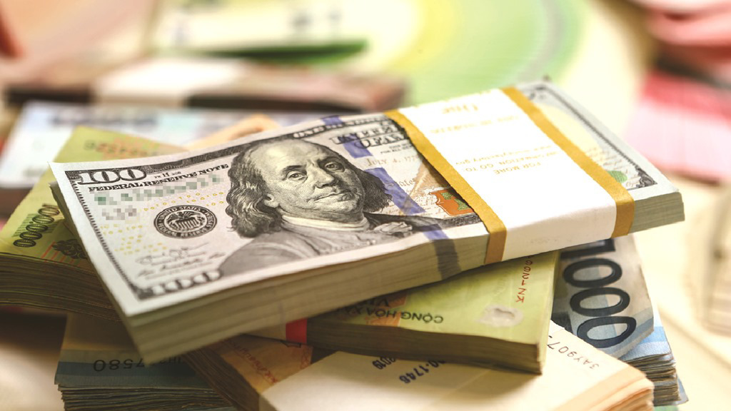 避險需求湧現 美元指數升破100、日圓返回153