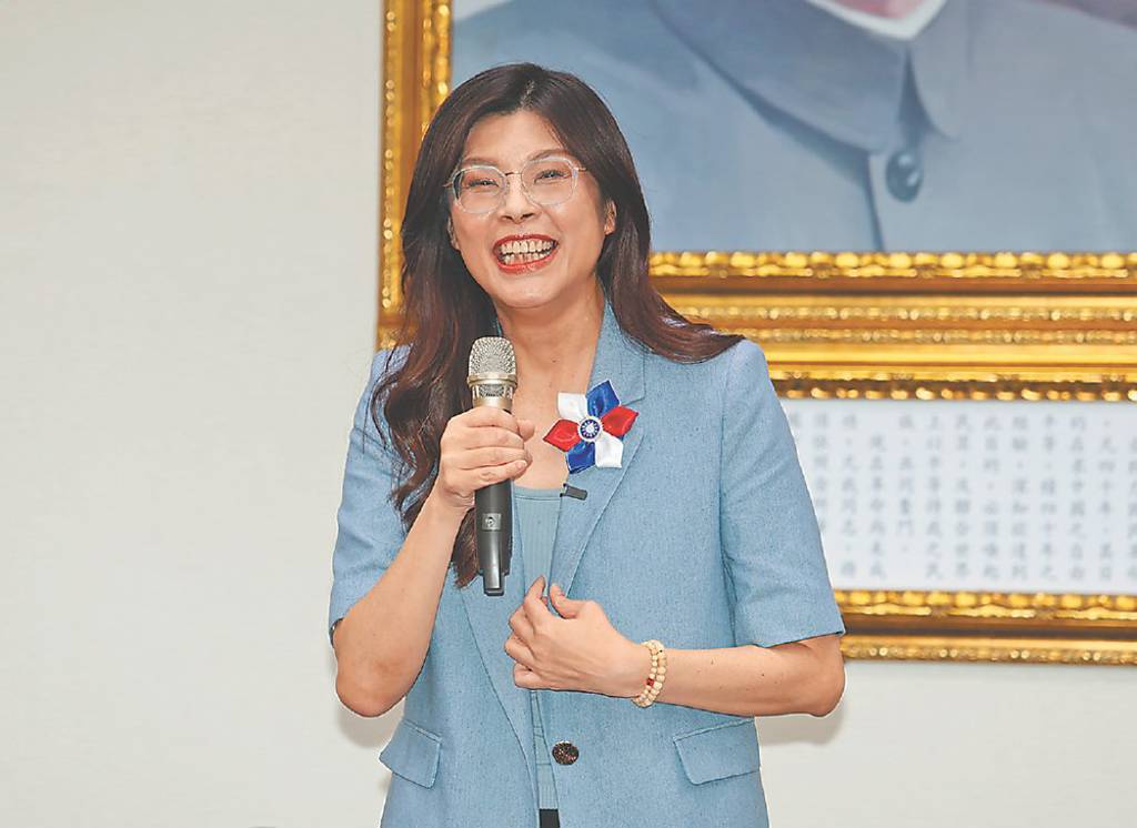 新任國民黨主席鄭麗文：兩岸關係決定台灣經貿戰略