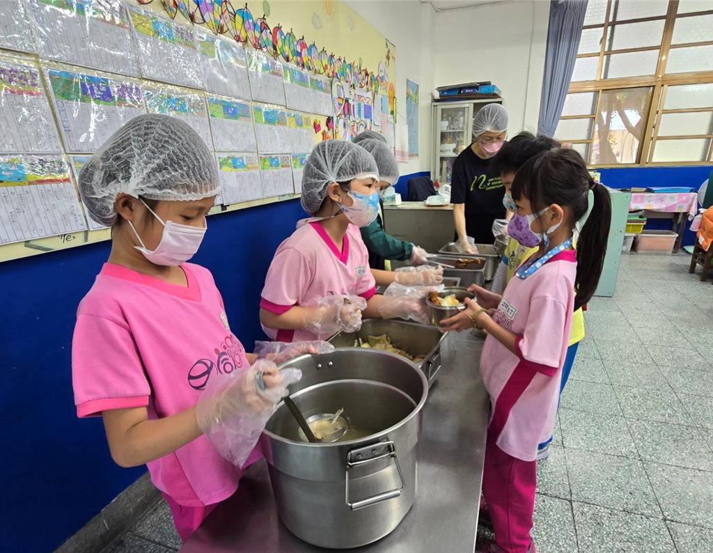 綠議員促新北營養午餐考慮停用豬肉 教育局:必要時調整菜單